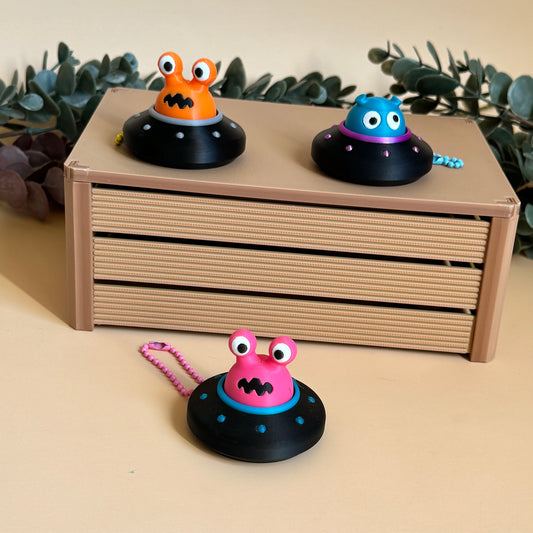 Alien Clicker and Fidget Spinner